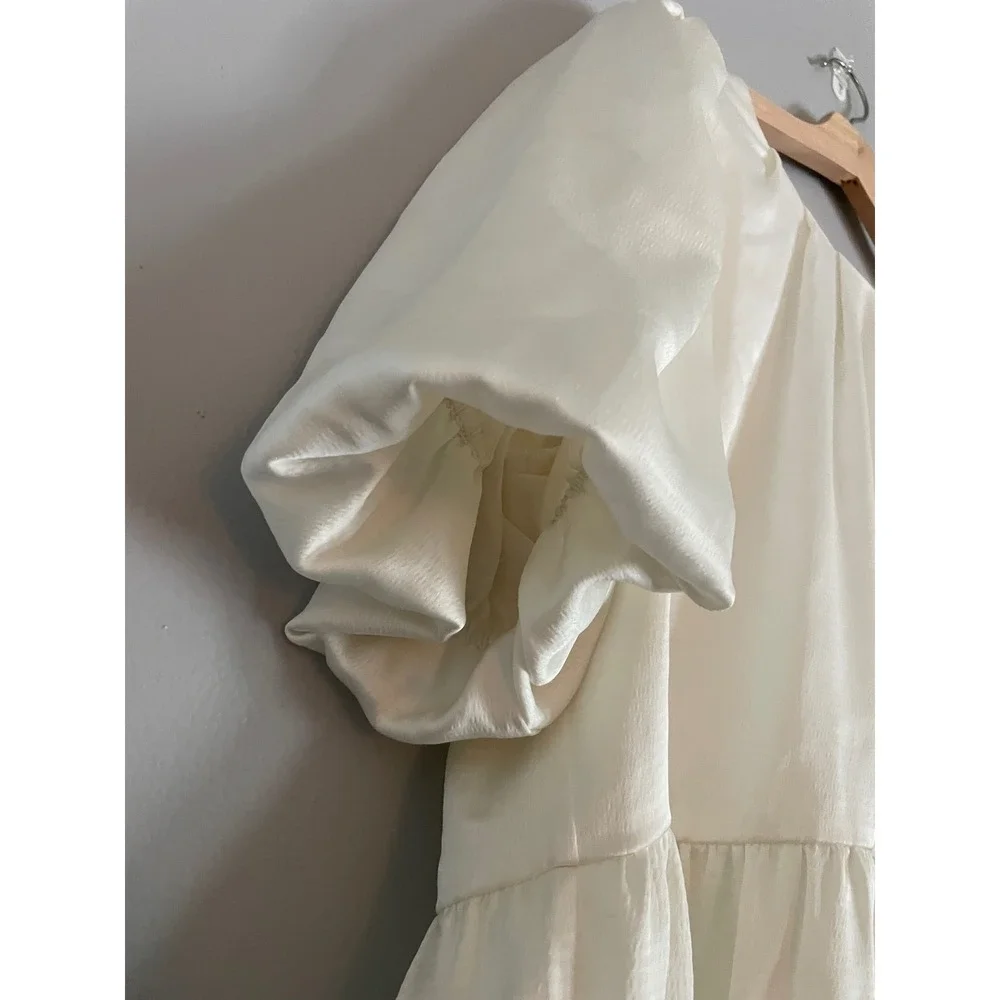 Lilly Pulitzer Peplum Blouse 10 Off White Puff Sleeve Textured Satin Preppy